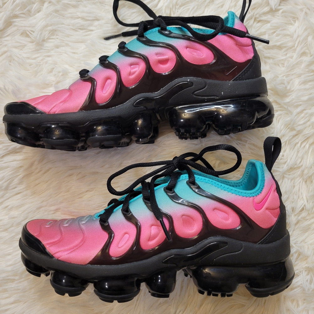 Nike Air Max Miami Nights South BeachPink and Teal Athletic Shoes